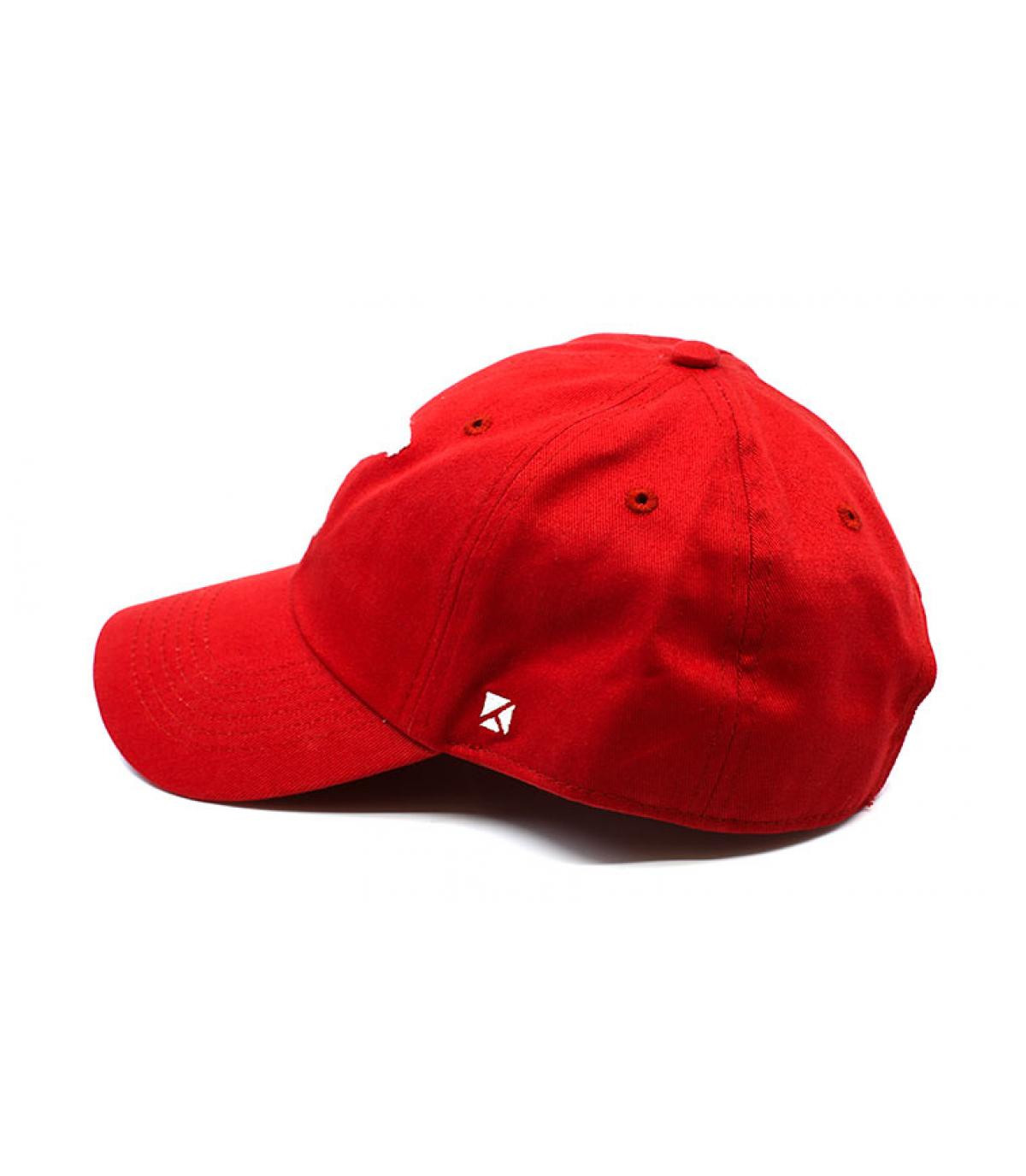 Kulte burgundy K cap